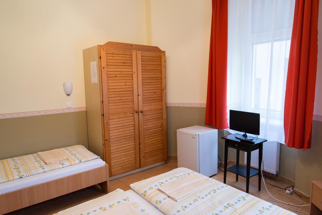 Taverna Panzio Sopron Eksteriør billede