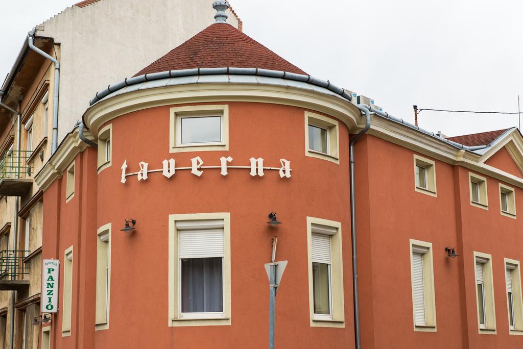 Taverna Panzio Sopron Eksteriør billede